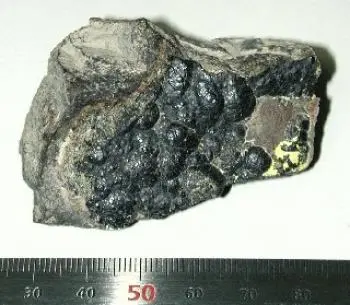 Uranium naturel : formation, risques et principales mines d'extraction